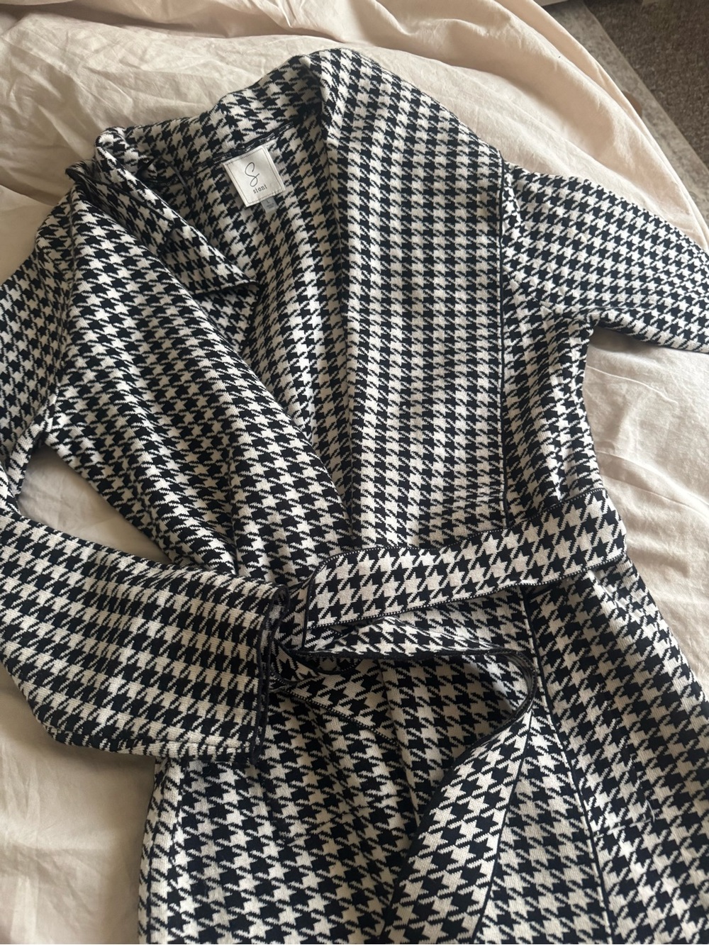 Houndstooth Belted Wrap Coat - Black & Beige